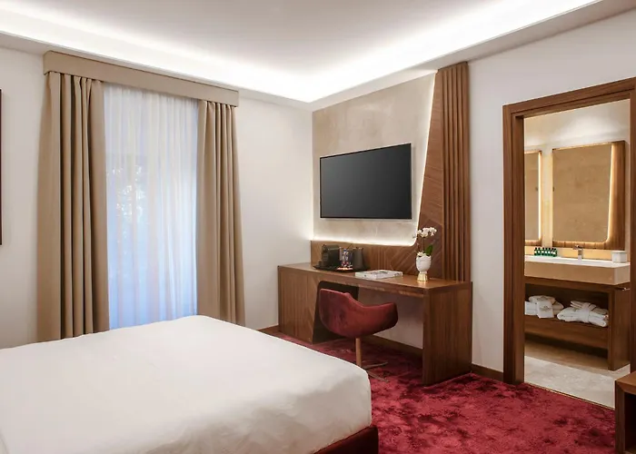 Via Veneto 5* Rome