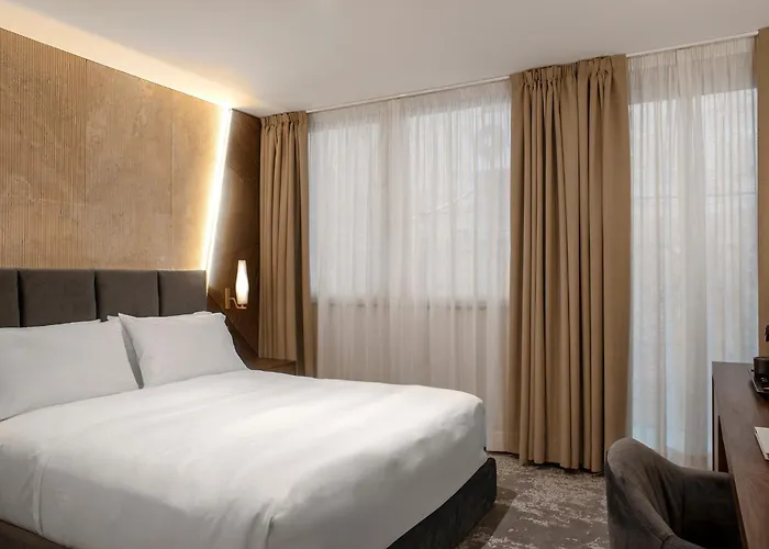 Via Veneto Otel Roma