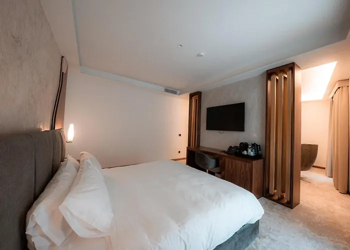 Via Veneto Hotel Roma
