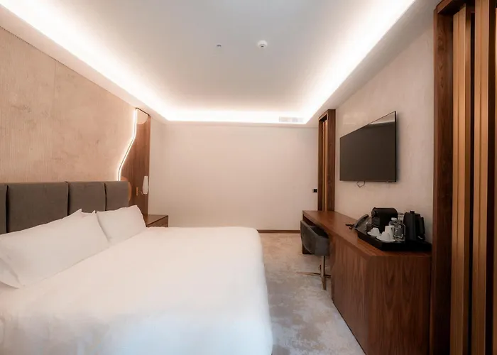 Via Veneto Otel Roma