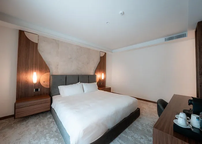 Via Veneto Otel Roma