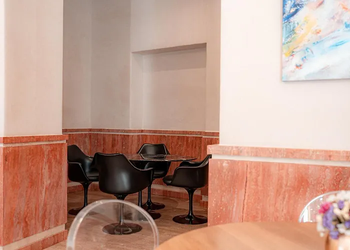 Via Veneto Otel