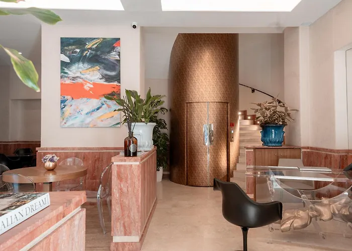 Via Veneto Otel 5*