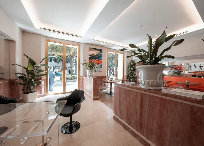 Via Veneto 5* Roma